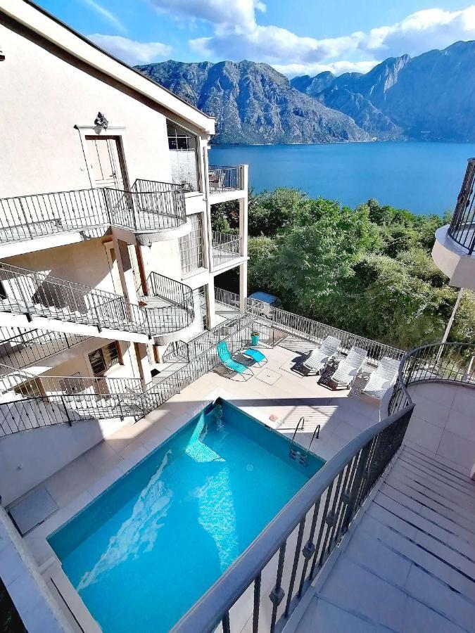 Blue Bay 2 Bedroom Apartment Prčanj المظهر الخارجي الصورة